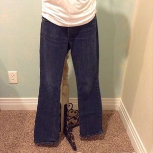 Levi Jeans- bootcut 515